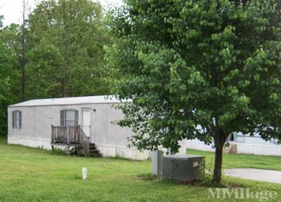 Photo 3 of 7 of park located at 114 Bradford Drive Crossville, TN 38555