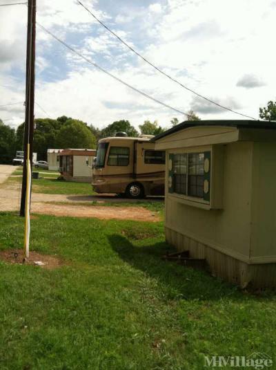 Photo 3 of 6 of park located at 4596 Old Cornelia Highway Gainesville, GA 30507