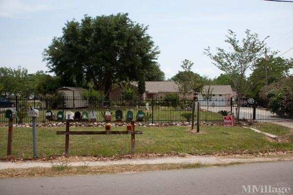 Photo of Plaza Mobile Home Park, Bay City TX