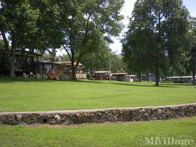 Photo 4 of 7 of park located at 56 Blue Spruce Lane Sunrise Beach, MO 65079
