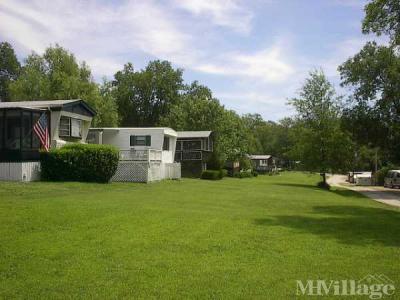 Photo 5 of 7 of park located at 56 Blue Spruce Lane Sunrise Beach, MO 65079