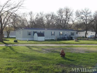 Photo 2 of 29 of park located at 400 Center Avenue South Montrose, MN 55363
