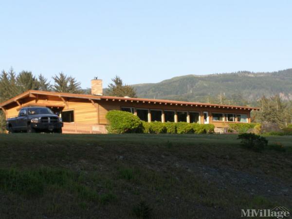 Photo of Whaleshead Beach Resort, Brookings OR