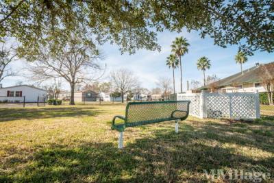 Photo 4 of 21 of park located at 1 Clubhouse Dr. Manvel, TX 77578