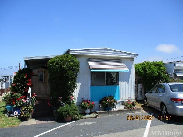Photo of Green Parrot Mobile Home Park, Seaside CA