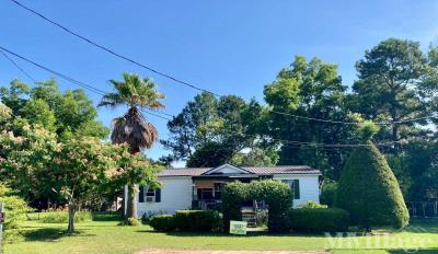 Photo 4 of 5 of park located at 97 Oquinn Rd Tifton, GA 31794