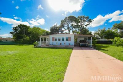 Photo 6 of 16 of park located at 570 57th Avenue West Bradenton, FL 34207