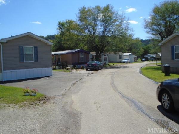 Photo of AAA Mobile Home Park, Moundsville WV