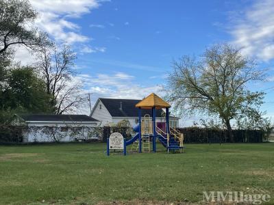 Photo 4 of 13 of park located at 1016 Parkside Boulevard Bay City, MI 48706
