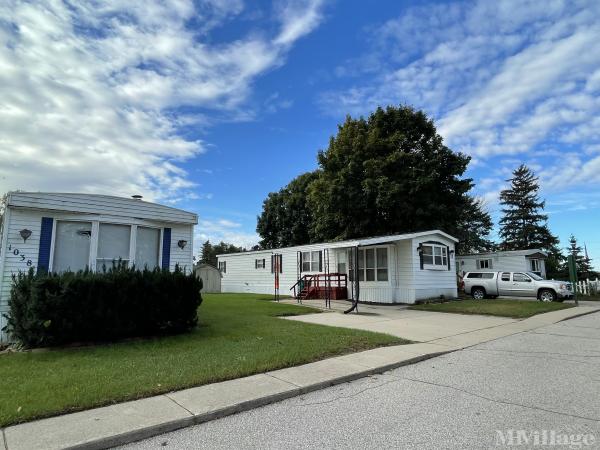 Photo 1 of 2 of park located at 1016 Parkside Boulevard Bay City, MI 48706