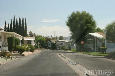 Mobile Home Park in Canyon Country CA