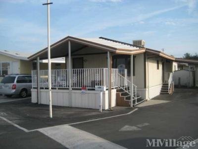 Mobile Home Park in Lakewood CA
