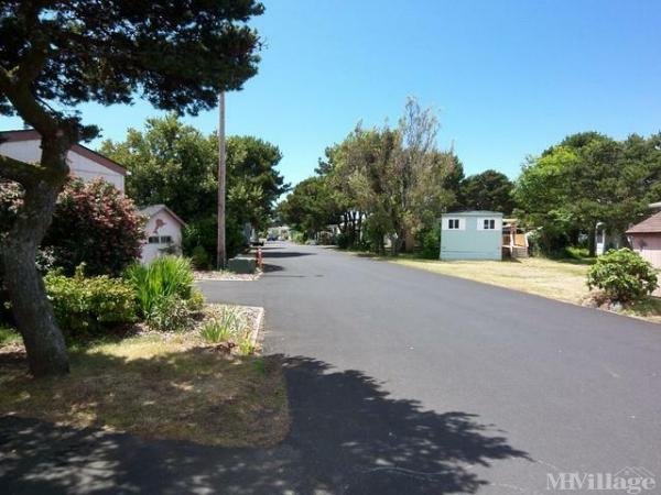 Photo 1 of 2 of park located at 955 Mill Street Waldport, OR 97394