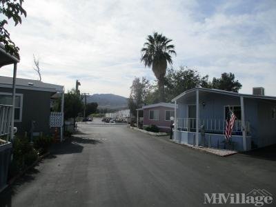 Mobile Home Park in Canyon Country CA