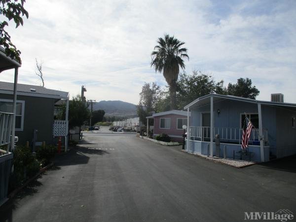 Photo of Canyon Palms MHP, Canyon Country CA