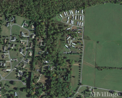 Photo 3 of 3 of park located at 3840 Katy Hollar Rd Sevierville, TN 37862