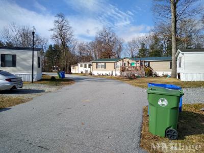 Photo 2 of 14 of park located at 14 Chadbury Court Fletcher, NC 28732