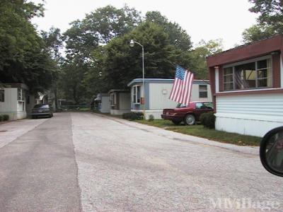 Photo 4 of 7 of park located at 2481 W Sherman Blvd Muskegon, MI 49441