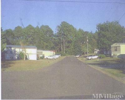 Photo 2 of 19 of park located at 101 Crystal Dr Adamsville, AL 35005