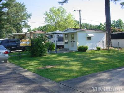 Photo 3 of 19 of park located at 101 Crystal Dr Adamsville, AL 35005