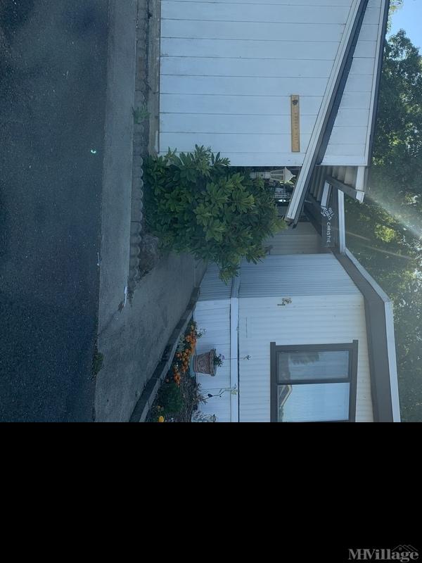 Blue Spruce Mobile Estates Mobile Home Park in Medford, OR MHVillage