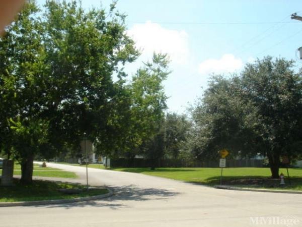 Photo of Rychlik Road Court, Rosenberg TX
