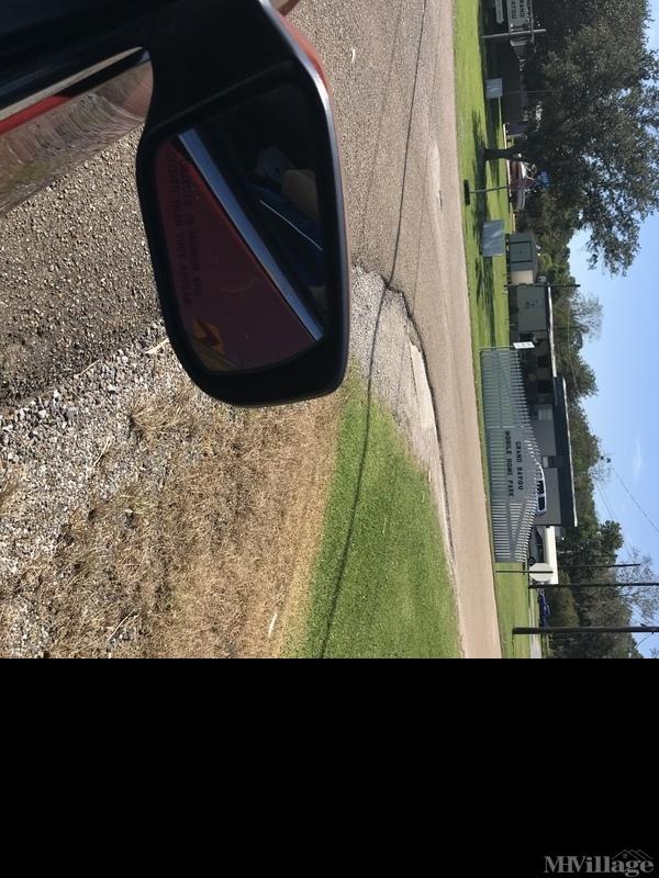 Grand Bayou Mobile Home Park Mobile Home Park in Thibodaux, LA MHVillage