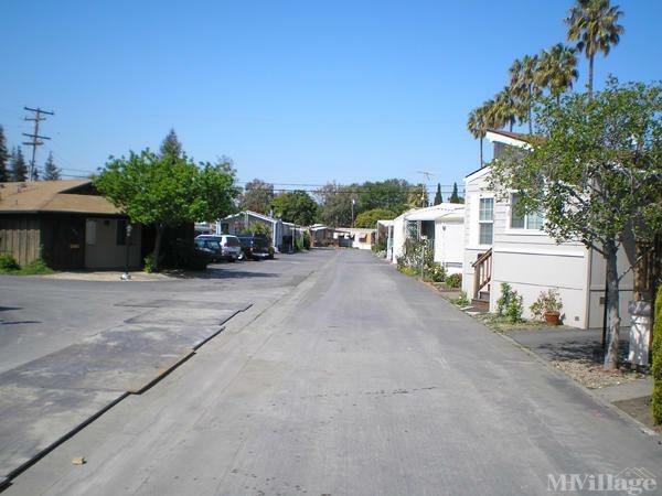Photo of Moffett Mobile Home Park, Mountain View CA