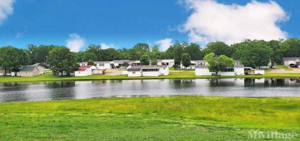 Photo 1 of 2 of park located at 30 Wehmeyer Loop Mountain Home, AR 72653