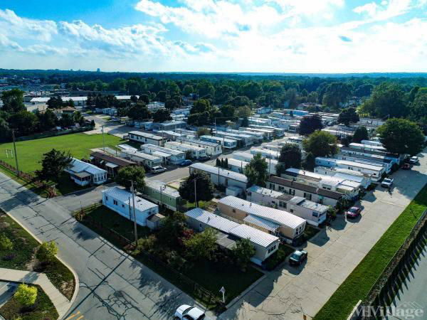 Photo of Hilltop Mobile Home Community, Grand Rapids MI