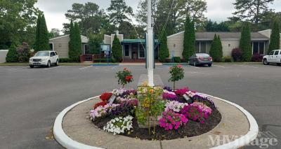 Photo 3 of 29 of park located at 525 Riverleigh Ave, Route 104 Riverhead, NY 11901