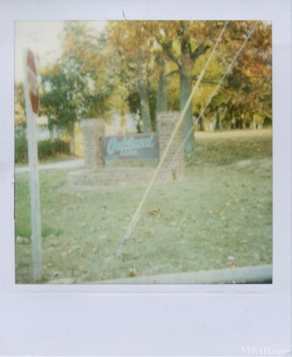 Oakland Manor Mobile Home Park in Festus, MO MHVillage