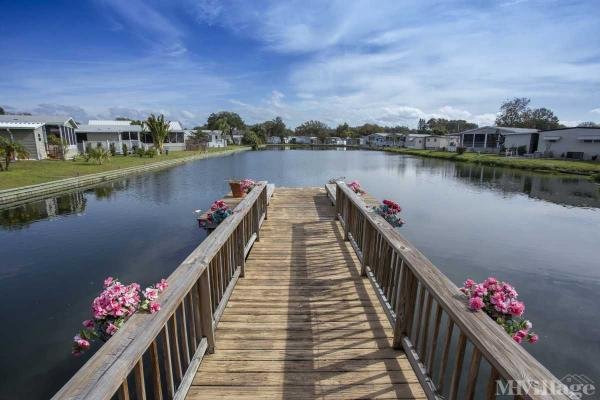 Photo of Winward Lakes Mobile Home Park, Tampa FL
