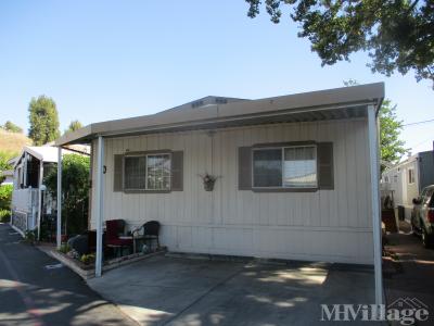 Mobile Home Park in Canyon Country CA