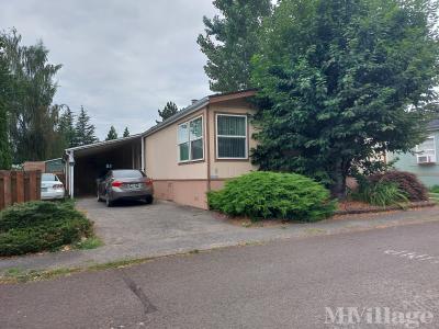 Mobile Home Park in Fairview OR