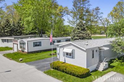 Photo 2 of 9 of park located at 450 Myrtle Street Marinette, WI 54143