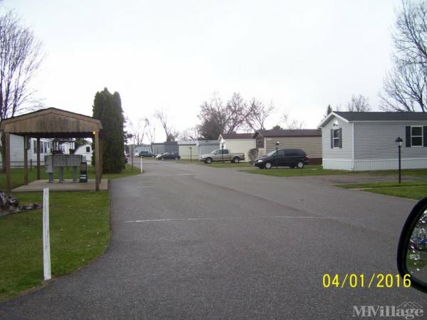 Photo of Courtyard MHC, Reedsburg WI