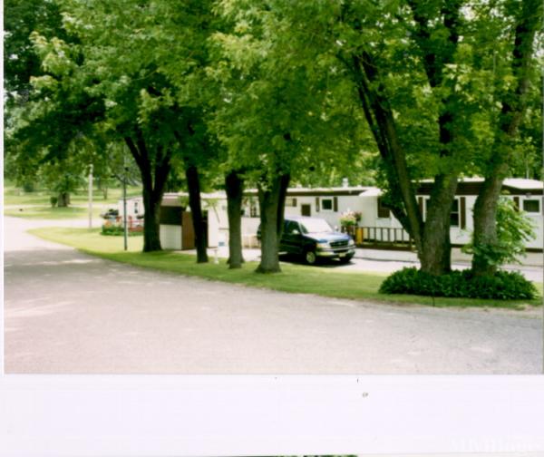 Maple Ridge Mobile Home Park in WI MHVillage