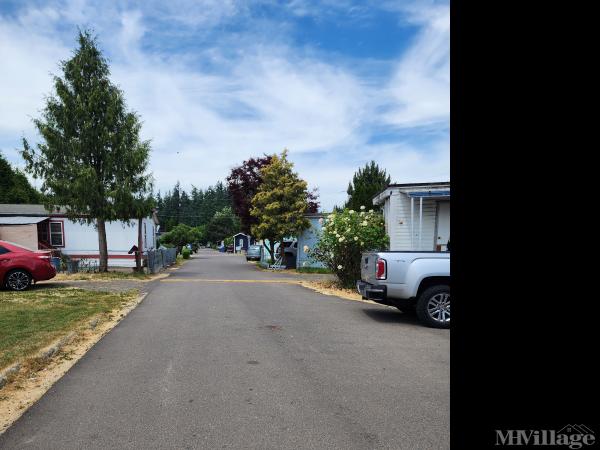 Photo of Olds Mobile Home Park, Hubbard OR