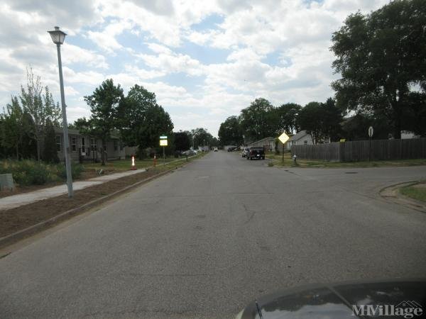 Photo of L & B Trailer Park, Muscatine IA