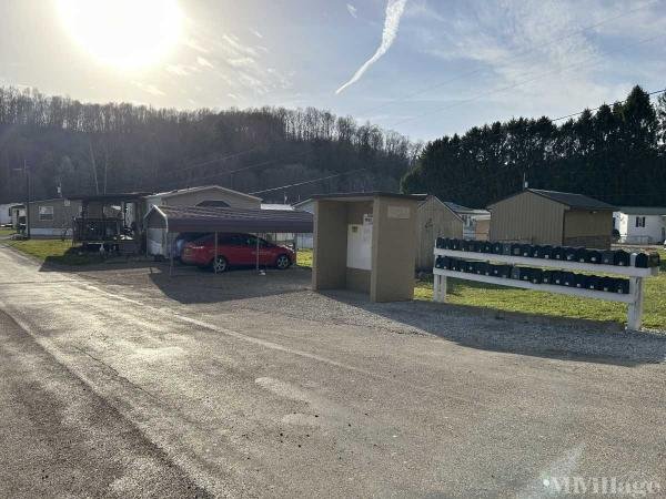 Photo of Country Hills Mobile Home Park, Newark OH