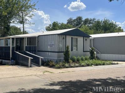 Photo 2 of 5 of park located at 5100 Allen Genoa Pasadena, TX 77504