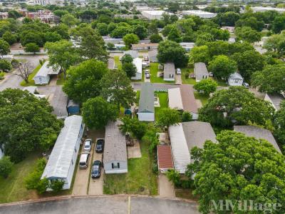 Photo 5 of 6 of park located at 2301 Ballpark Way Arlington, TX 76006