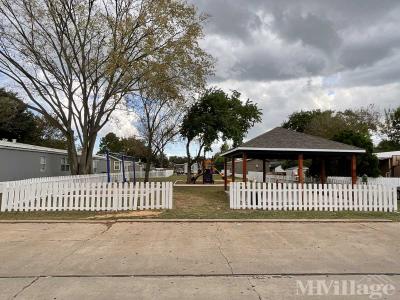 Photo 3 of 4 of park located at 4319 Magnolia Oaks Dr Pearland, TX 77584