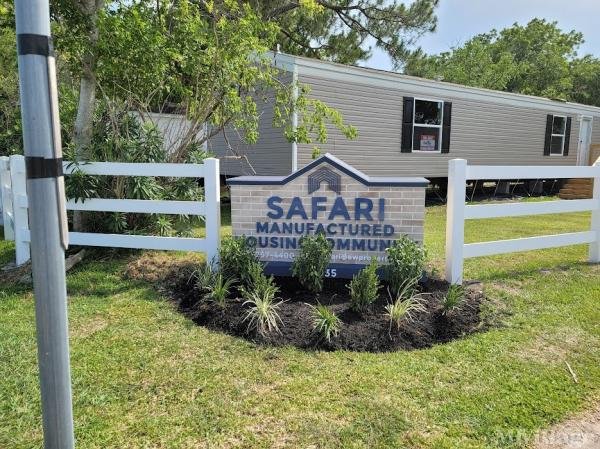 Photo of Safari Mobile Home Park, League City TX