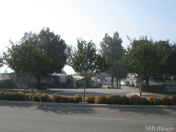 Photo of Pines Mobile Country Club, Rancho Cucamonga CA