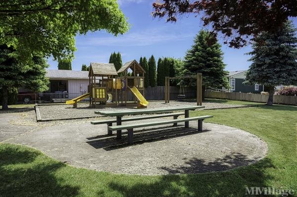 Photo 1 of 2 of park located at 610 Vaughan Lane #1 Lebanon, OR 97355