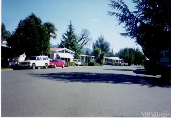 Photo of Manor Oaks Mobile Estates, Ukiah CA