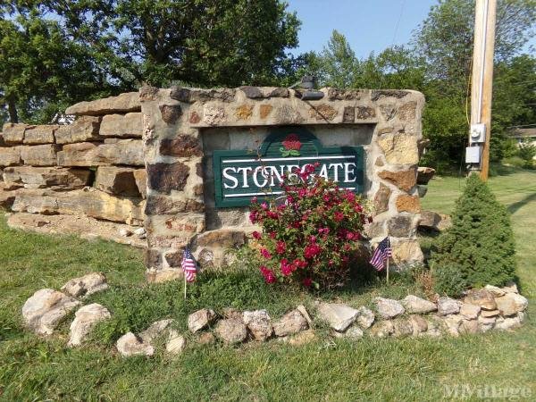 Photo of Stonegate Manufactured Home Community, Columbia MO