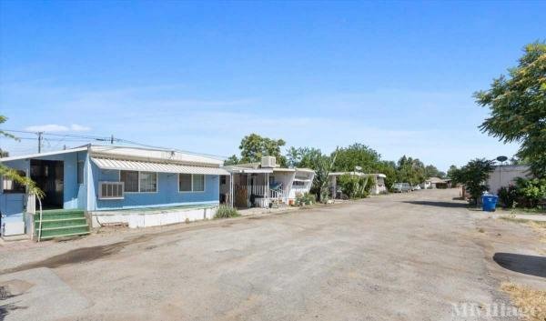 Photo of Belmont Mobile Home Court, Bakersfield CA